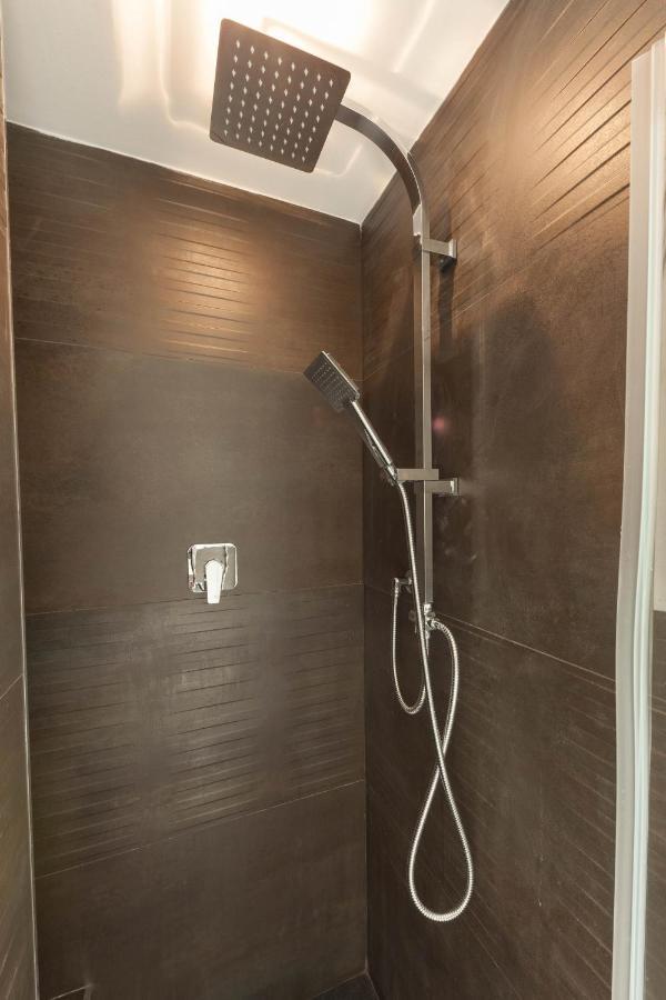 Teseo Apartments & Relax جنوة المظهر الخارجي الصورة